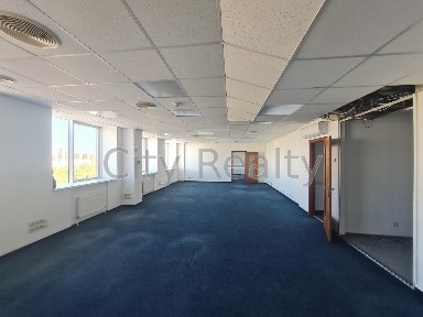 Київ, Степана Бандери просп., 20Б