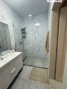 Продаж 1к квартири 49 кв. м на вул. Варненська 29, кв. 220 • ID 34845609