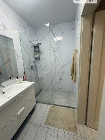 Продаж 1к квартири 49 кв. м на вул. Варненська 29, кв. 220 • ID 34845609