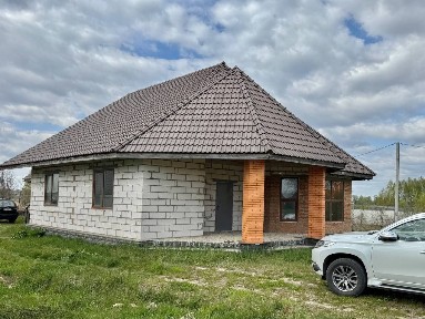 Сучасний будинок в Брусилові