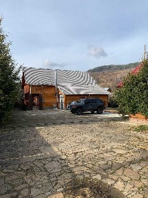 Двоповерховий будинок в Яремче 228 м²