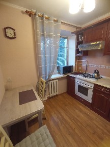 З- кімнатна квартира у цегляному будинку з ремонтом