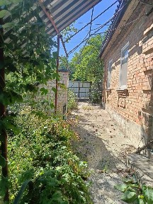 Продам цегляний будинок з газовим опаленням (14 р-н)