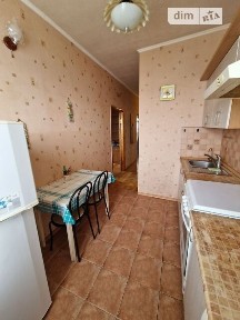 Продам 2к. простору квартиру (55 кв. м.), поруч пр. Науки, ТЦ Neo Plaza