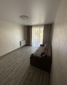 Продаж однокімнатної квартири площею 60 мкВ в центрі міста