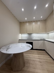Продаж 2 кімнатної в центрі міста, вул Руська 41