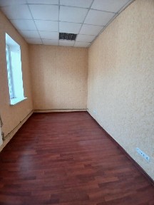 Окрема офісна будівля 90м2, до метро 5 хвилин