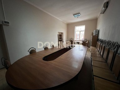 Оренда чудового офісу в м. Свалява