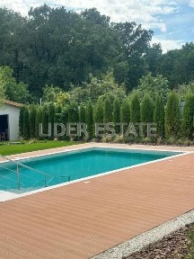 Продається таунхаус у м. Ужгород: 3 кімнати, 148.2 м², 2 сотки!