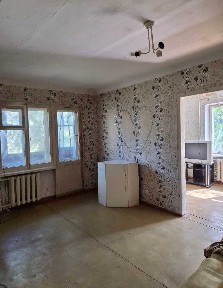 Продам 2к квартиру під ремонт 