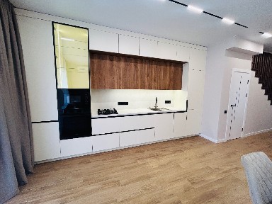 Перша здача, Будинок 4 кімнати, Газ, Інвертор, 3 сотки Власник
