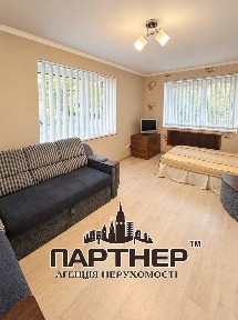 Продаж однокімнатної квартири в нагірній частині міста