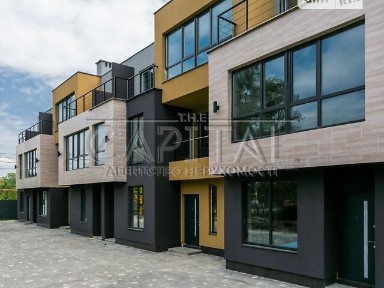 Продаж 3 поверхового будинку з ділянкою на 10 соток, 136.8 кв. м, 4 кімнати, на вул. Садова • ID 34858652
