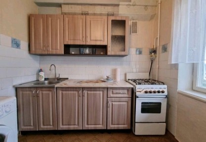 Продаж 2к квартира 75квм метро КПІ Борщагівська 46/1