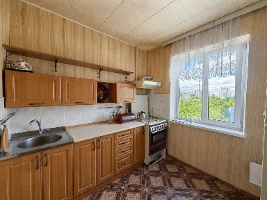 Продаж 3-кімнатна квартира Позняки, Осокорки, Урлівська Здолбунівська Григоренко 70 м², роздільні кімнати, River Mall Осокорки