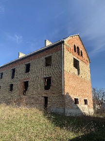Продається великий будинок