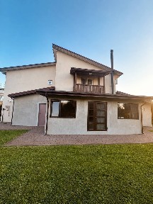 Продаж будинку 164 м²