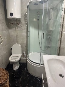 Продам квартиру пр. Поля низ Центральный район Леси Украинки парк Глобы