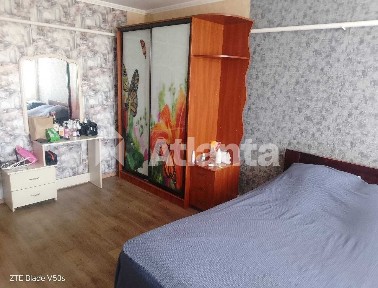 3 кімнатна квартира в с. Олександрівка (Комінтерновський район).