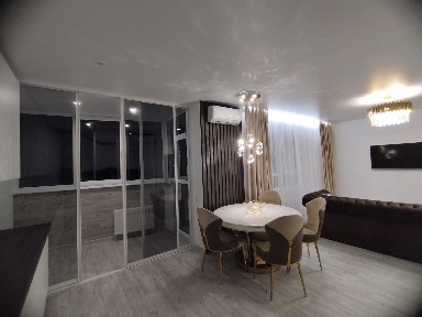 Продаж 3к квартири Центр в ЖК Над Бугом Н