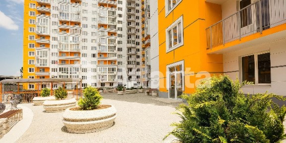 1-кімнатна в зданому будинку, центр, залізничний вокзал