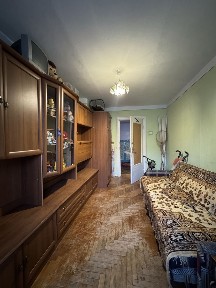 Продам велику квартиру. ПОСТАНОВИ!