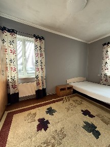 Продам двокімнатну квартиру в самому центрі міста