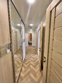 Сдаю длительно теплую 2х ком кв в центре. Без выселения!