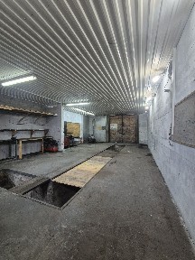 Продам приміщенням від власника 300 кв метрів під виробництво або СТО