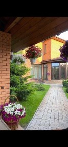 Оренда будинку 250 м²