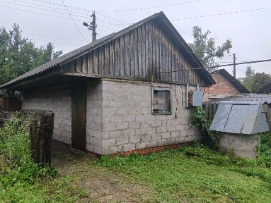 Продаж будинку у гарному місці