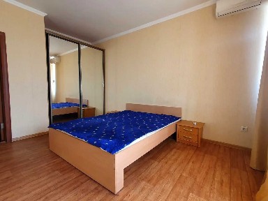 1к, Олени Пчілки вул., 2-А, метро Позняки 15 хв
