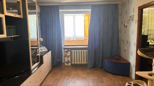 Продаж чотирикімнатної квартири в районі 3-міської лікарні.