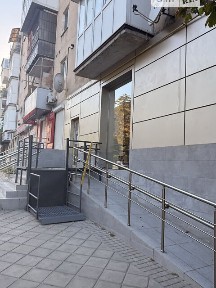 Здається комерційне приміщення на вул. Артура Савельєва 5, площа 78 кв. м • ID 34864005