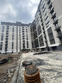1 к в Новобудові біля озера