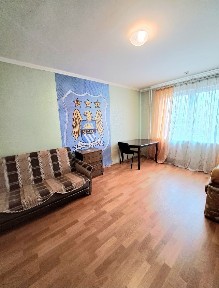 Ахматової 28, м. Позняки