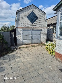 Продам добротный 2х этажный дом г. Мерефа рн центра