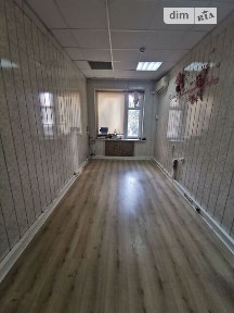 Здається комерційне приміщення на бул. Амвросія Бучми 5, площа 14 кв. м • ID 34871666