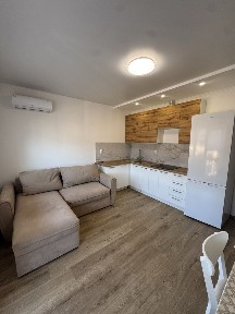 Продаж квартири, вул. 128 бригади