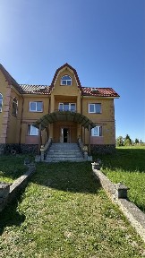 Будинок з ремонтом у Турка | 275 м² | 30 соток | заходь і живи