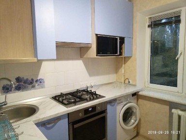 Продаж 1-кімнатної квартири 30 м², Європейська пл., Союзу, 88б