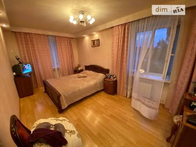 Продаж 2к квартири 61 кв. м на вул. Соснова • ID 34880471