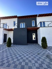 Продаж 2 поверхового таунхауса з ділянкою на 1.5 сотки, 64 кв. м, 2 кімнати, на вул. Затишна 1 • ID 34879871