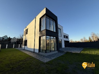 Продаж будинку 180 м²