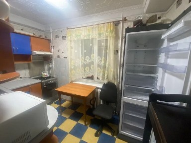 Київ, Вишгородська вул., 46