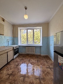 3-кімнатна, обкомівський будинок за Прогресом