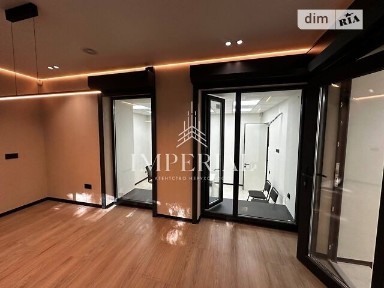 Продаж офісного приміщення 98 кв. м. на 1 поверсі на пров. Чеховський 3, п'ятиповерхова будівля • ID 34882768