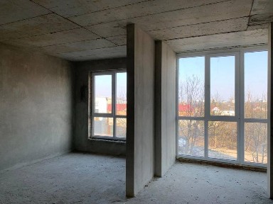 Продається трикімнатна квартира біля Арсену