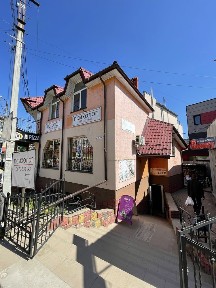 Оренда комерційного приміщення ( 7.5 кв. м ) в центрі м. Самбір