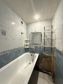 Продам 2 км. квартиру возле проспекта Гимназический (Пелина)